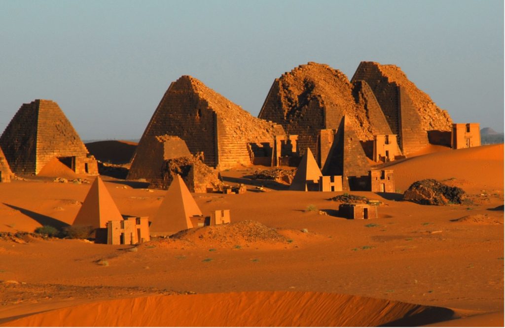 sito archeologico in Sudan, le piramidi di meroe